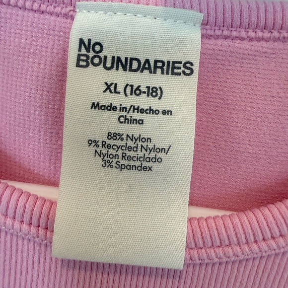 💋No Boundaries Light Pink juniors Crop Top 125 - Picture 4 of 6